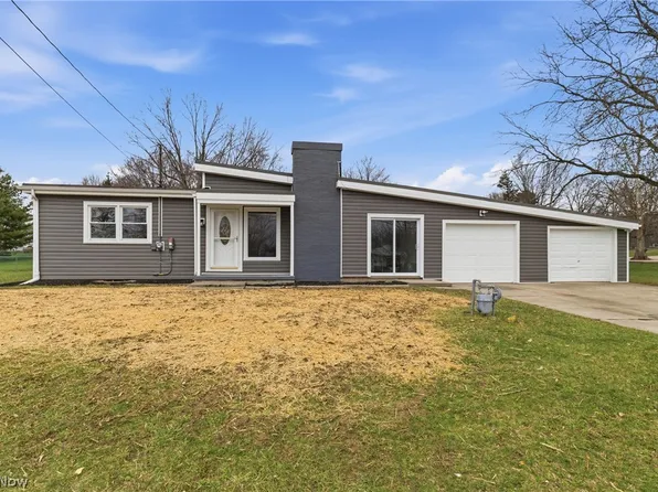 266 Barnes Dr, Tallmadge, OH 44278