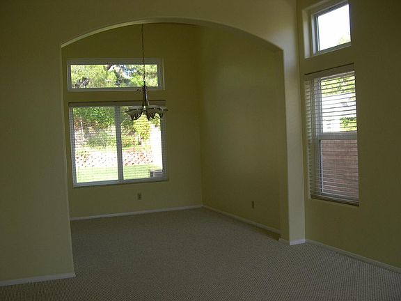 3rd image of 498 Savona Way