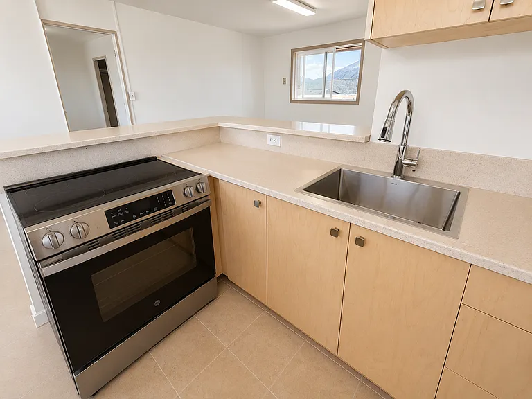 6270 Upolo Pl — Photo 10