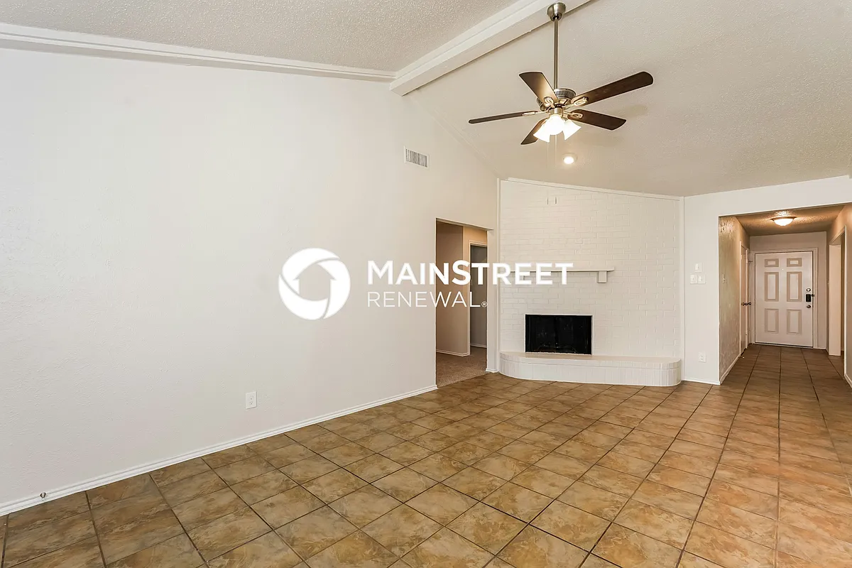Living Room - 2654 Hartford Ln