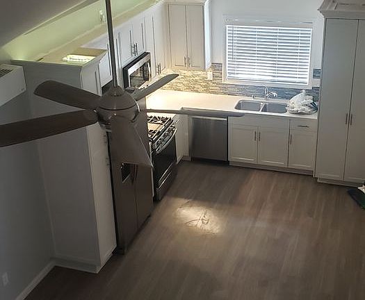 3rd image of 111 Robinson Ave