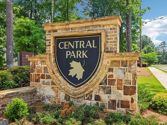 2nd image of 66 Cottontail Ln