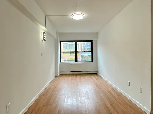 Rented by R New York | media 11