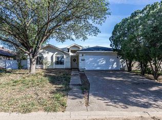 1205 Crossfield Cir, Laredo, TX 78045