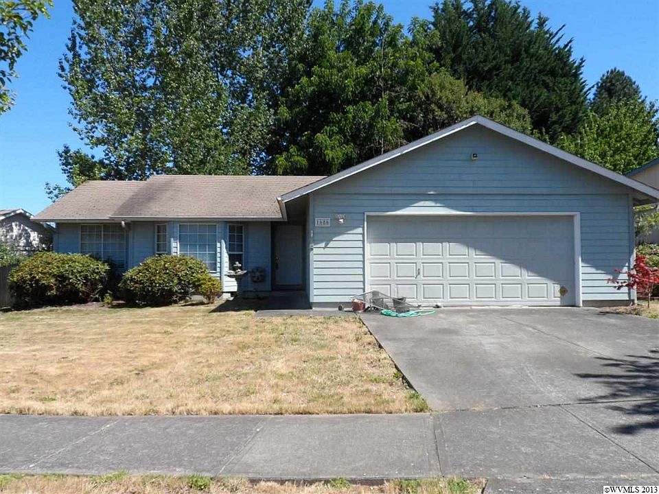 1st image of 1686 Goldcrest Ave NW