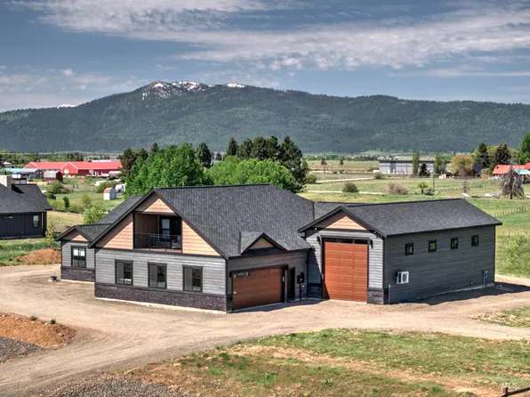13903 Sky View Ct, McCall, ID 83638