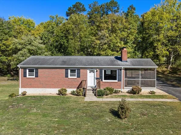 2008 Eastover Dr, South Boston, VA 24592