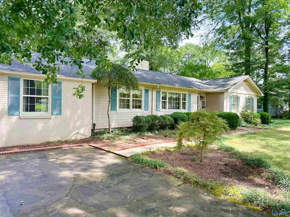 2014 Eastmeade Ave SE, Decatur, AL 35601