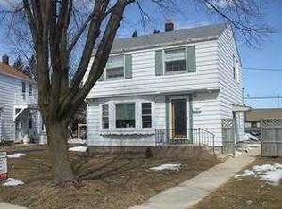 342 E Gauer Cir, Milwaukee, WI 53207