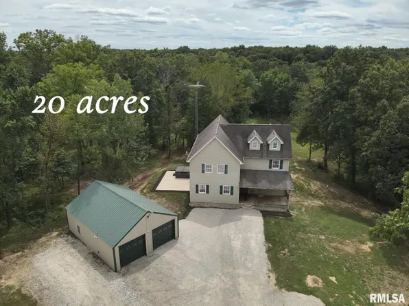 21885 N Tea Rose Ln, Texico, IL 62889