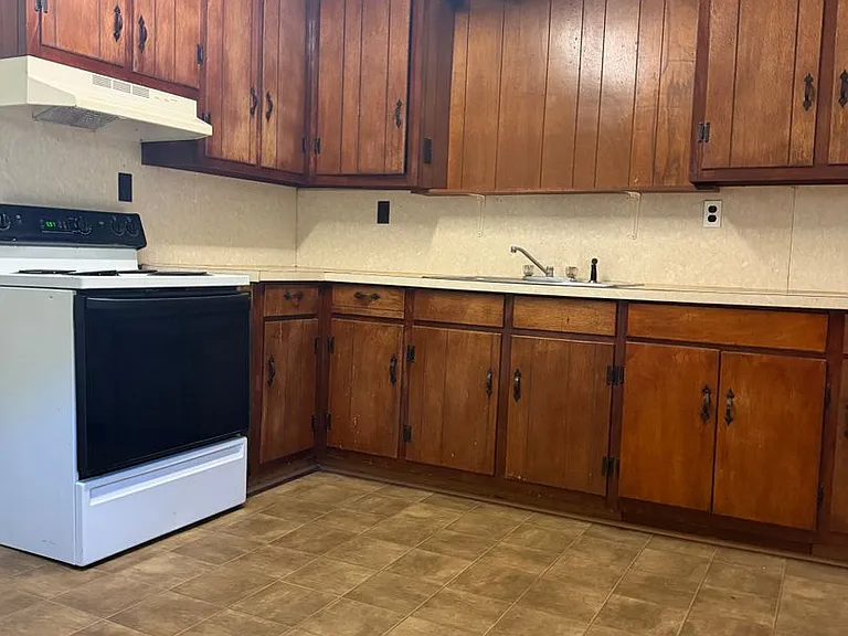69 Meridian Dr — Photo 4