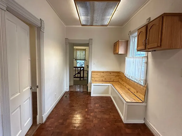 1032 W Pikes Peak Ave — Photo 7