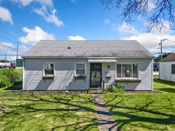 2307 E Market St, Warsaw, IN 46580
