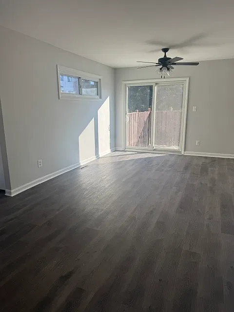 5 bed, 3.5 bath, 2072 sqft, $3,500 — Photo 2