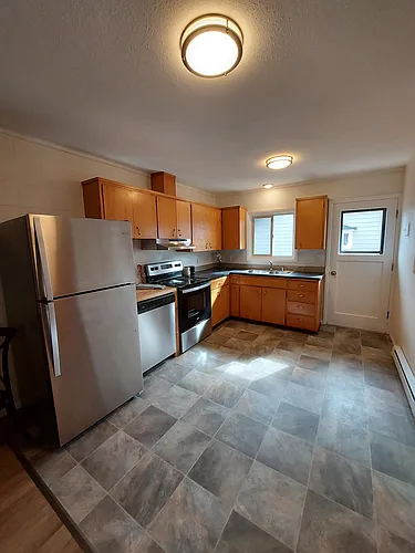 214 2nd St #2 Photo 1