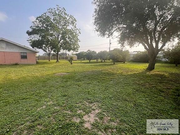 4th image of 814 S Palm Court Dr