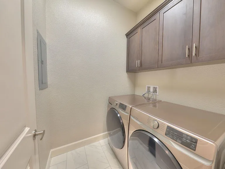 7142 Lakehead Way — Photo 12