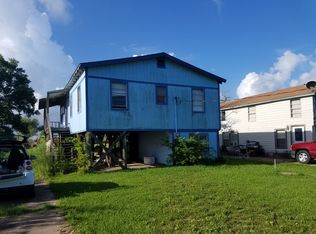 2514 Lake Dr, Angleton, TX 77515