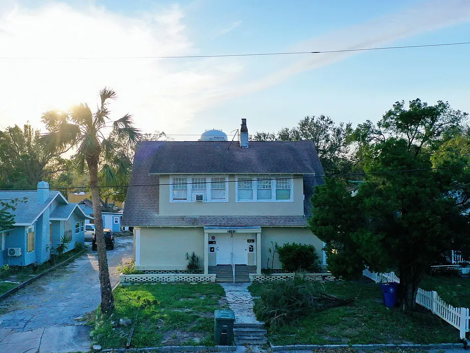 612 26th St W