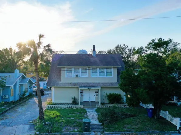 2/1 in Bradenton, so spacious and pet friendly!, 612 26th St W #2, Bradenton, FL 34205
