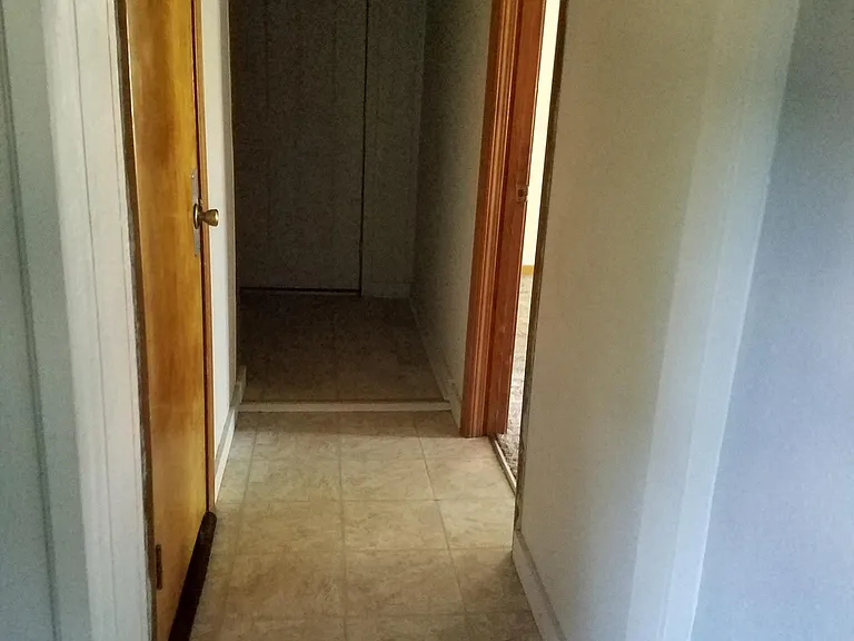 206 W Jackson St — Photo 7
