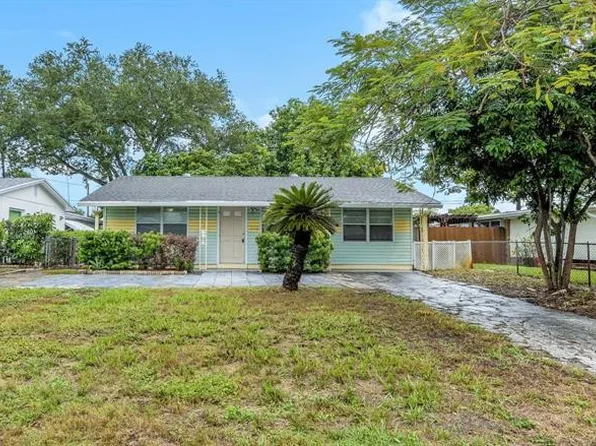 5621 11TH AVENUE N, ST PETERSBURG, FL 33710