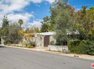 920 N Kenter Ave, Los Angeles, CA 90049