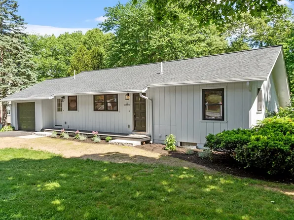 12 Seneca Dr, Hudson, MA 01749