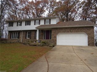 2014 Chestnut Hill Dr, Youngstown, OH