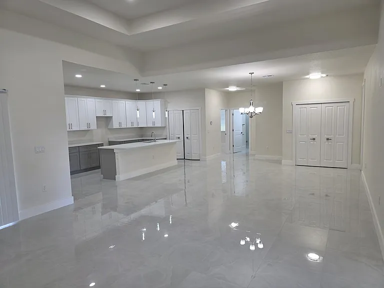 735 Dudley Ave S #735 — Photo 17
