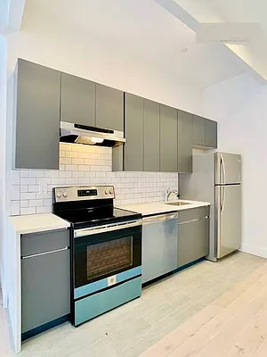 346 Stanhope Street #2