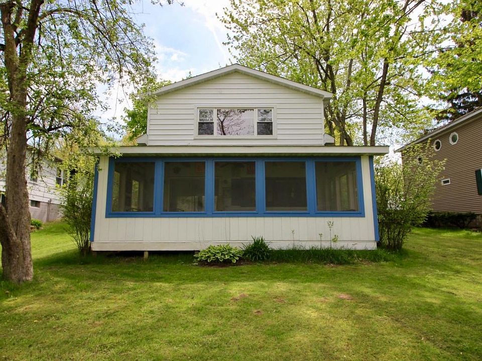 1st image of 45336 15th Ave