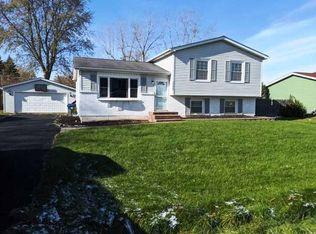 38662 N Cedar Ave, Beach Park, IL