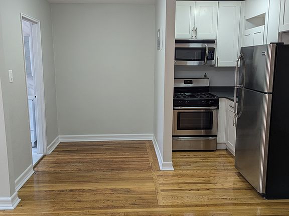 3rd image of 12516 83rd Dr APT 2G