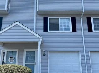 310 Boston Post Rd UNIT 61, Waterford, CT 06385