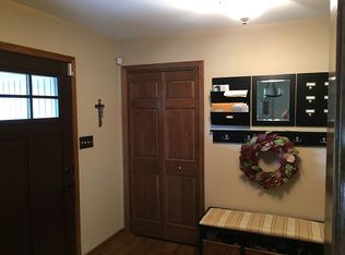 1812 Ridge Rd, Munster, IN 46321