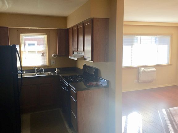 4th image of 4622 Lawndale Ave APT 6