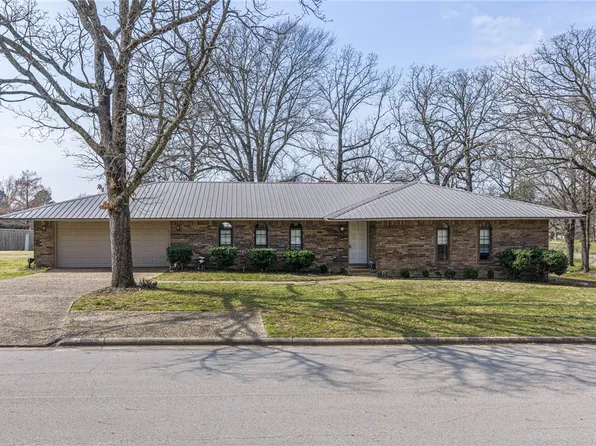 10008 Essex Pl, Fort Smith, AR 72908