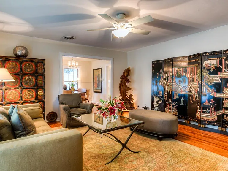5303 Aurora Dr — Photo 2