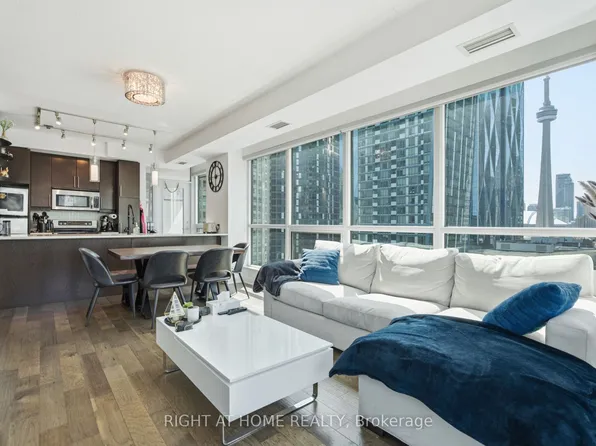 1 Scott St #1407, Toronto, ON M5E 1A1