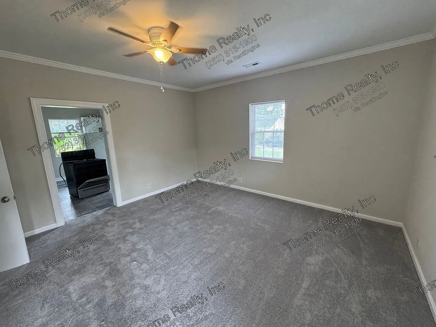 1 bed, 1.0 bath, 811 sqft, $750 — Photo 2