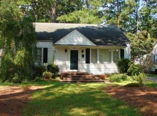 909 Pembroke Ave N, Ahoskie, NC 27910
