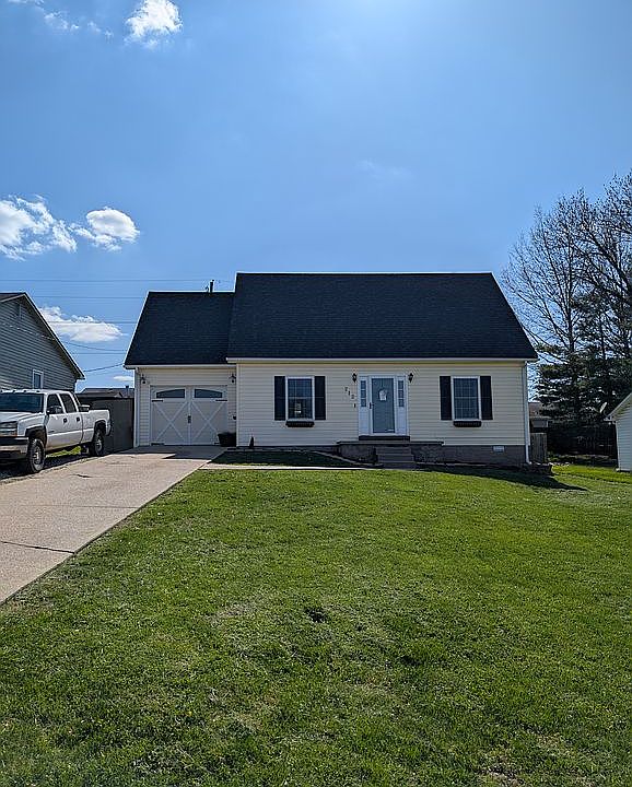 1st image of 212 Grant Dr