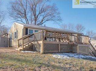 7009 NE 56th St, Kansas City, MO 64119