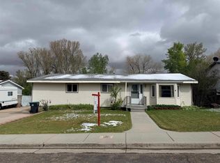 530 Juniper St, Green River, WY 82935