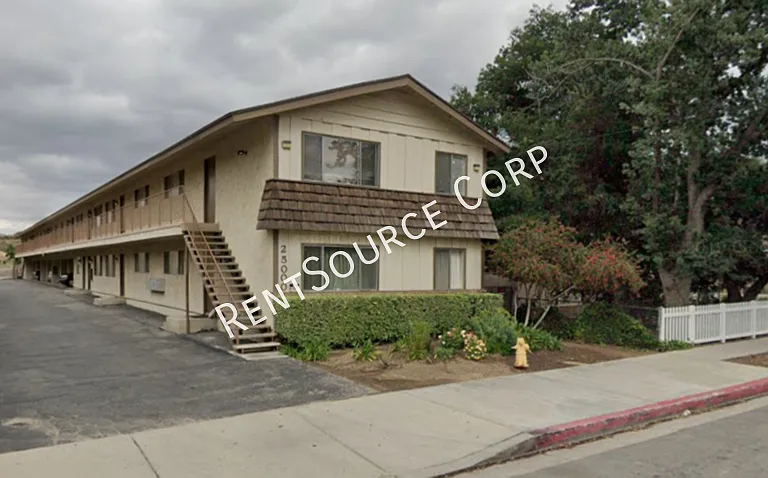 25000 Walnut St #V-12 — Photo 1