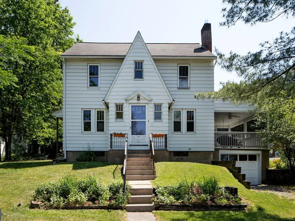 129 Willow Rd, Harrisburg, PA 17109