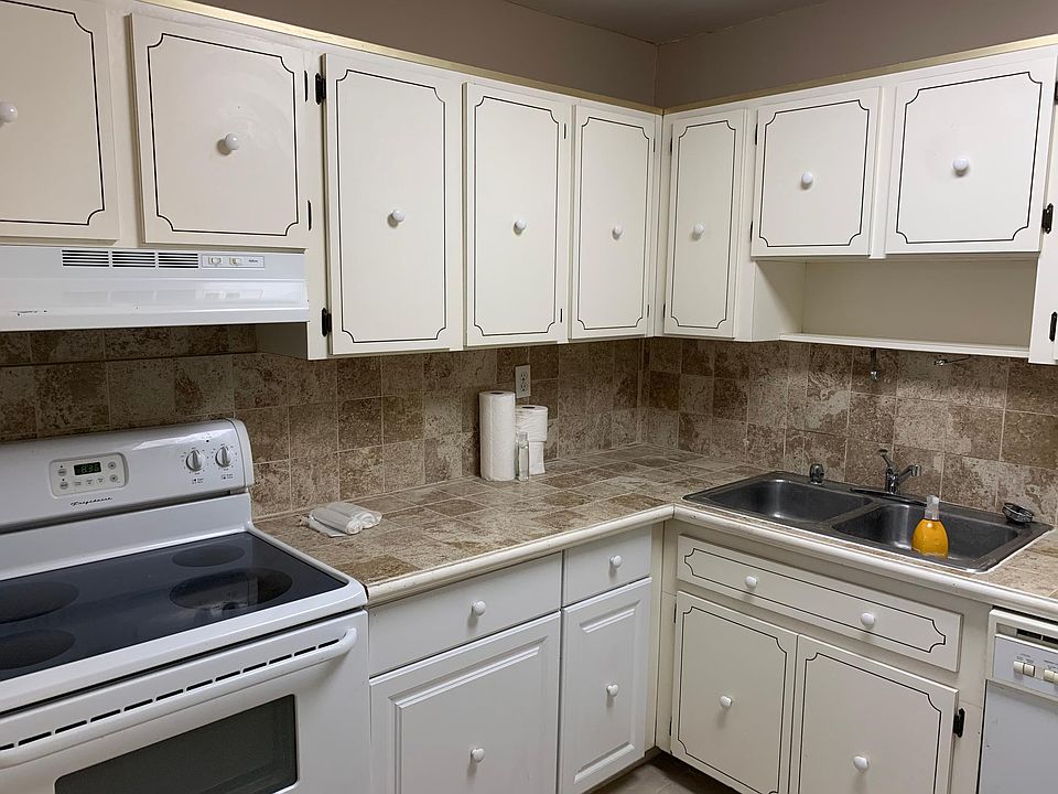 1st image of 5731 NW 37th St APT 219
