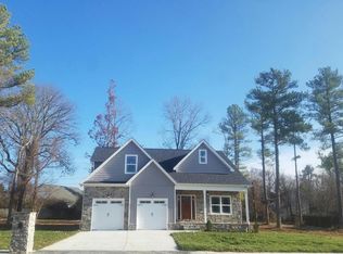 2116 Merlin Dr, Chattanooga, TN 37421