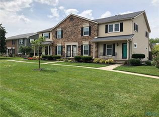 28403 Simmons Rd, Perrysburg, OH 43551